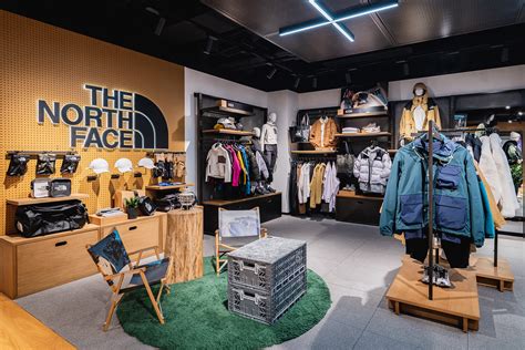 The North Face® Store Locations in Cosenza CS, Italy, .